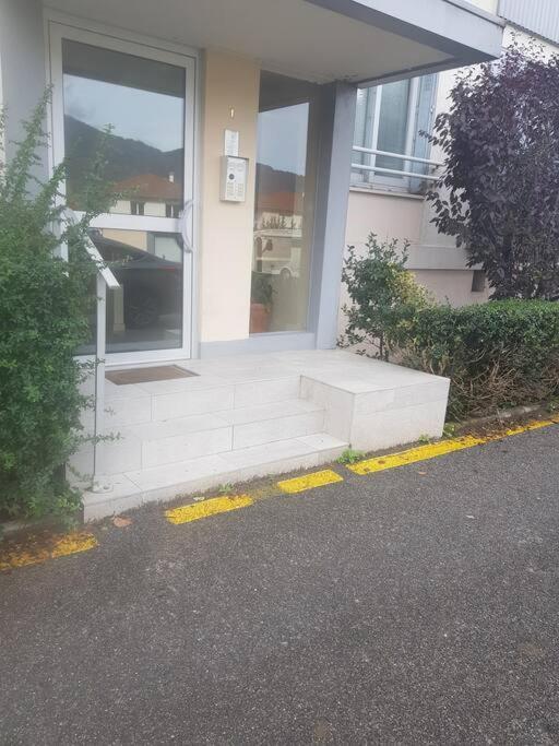 Superbe Appartement En Residence Prive Avec Un Parking Prive Scionzier エクステリア 写真